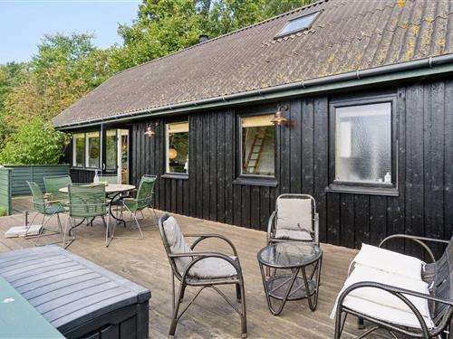 Sommerhus - 6 personer -  - Fosforitvej - Arnager - 3700 - Rønne