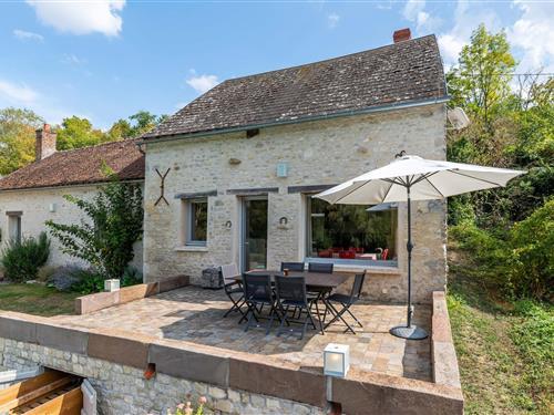 Holiday home - 6 persons -  - 45300 - Yèvre-La-Ville