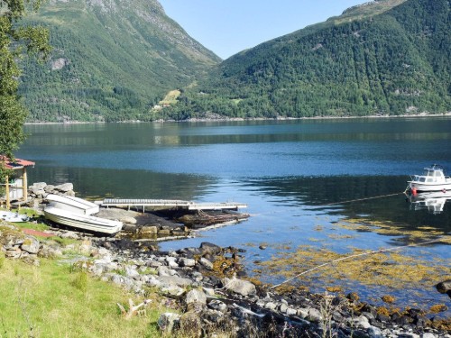  - 7 personer -  - Våglandsvegen - Halsa - 6683 - Møre And Romsdal
