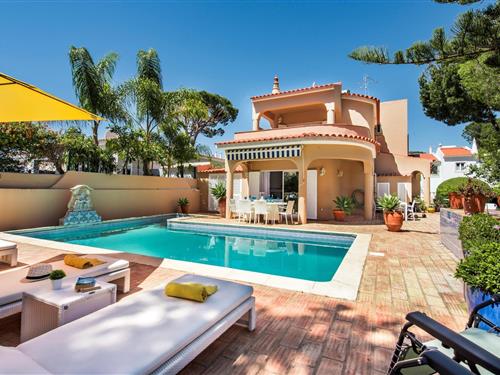 Feriehus - 8 personer -  - 8125-479 - Quarteira