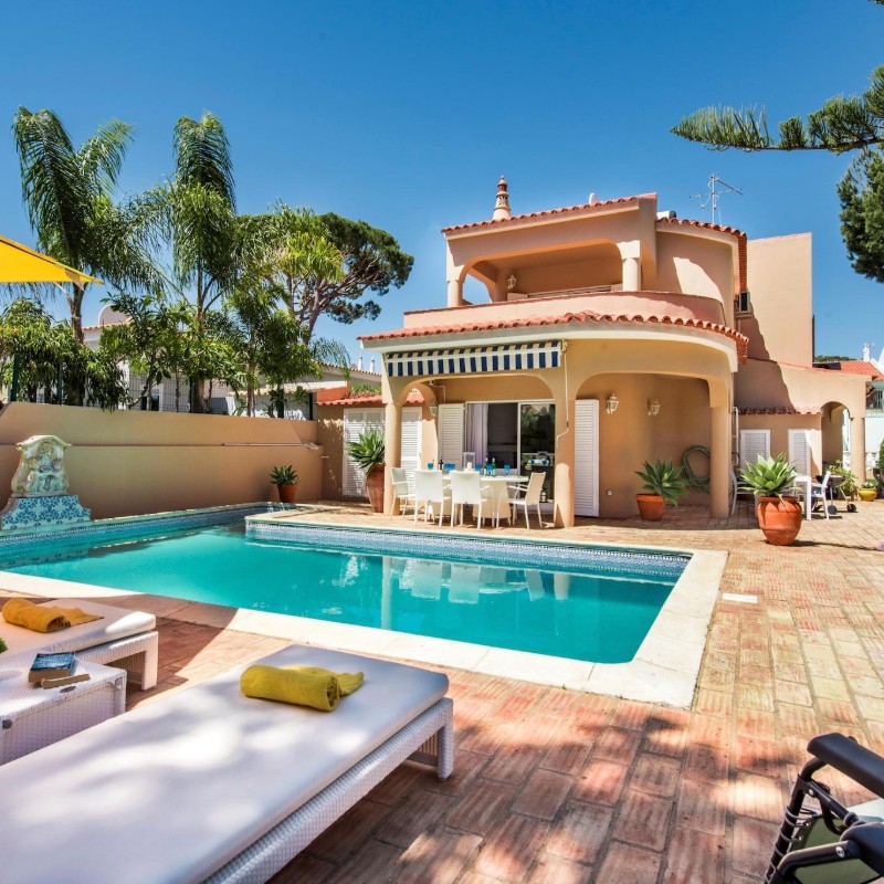 Sommerhus - 8 personer -  - 8125-479 - Quarteira