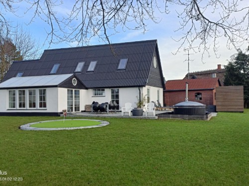 Holiday home - 8 persons -  - Jydevej - Sydfyn - 5892
