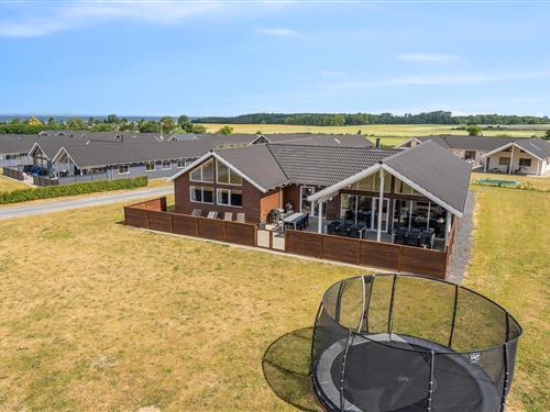 Sommerhus - 18 personer -  - Strandbakken - Skåstrup - 5400 - Bogense