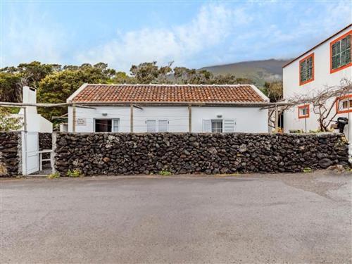 Sommerhus - 5 personer -  - São Mateus - 9950-528