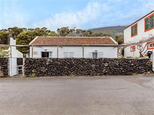 Sommerhus - 5 personer -  - São Mateus - 9950-528