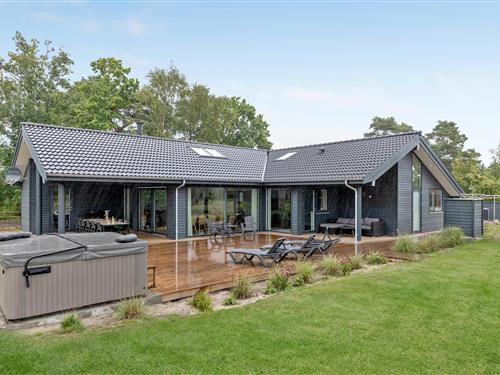 Sommerhus - 10 personer -  - Frederiksvej - Balka - 3730 - Nexø