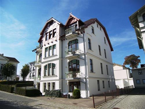 Ferienhaus - 4 Personen -  - Kurstraße - 17419 - Ahlbeck (Seebad)