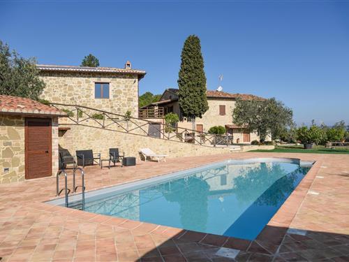 Ferielejlighed - 5 personer -  - Via del Poggio - Gualdo Cattaneo - 06035 - Loc. Saragano, Gualdo
