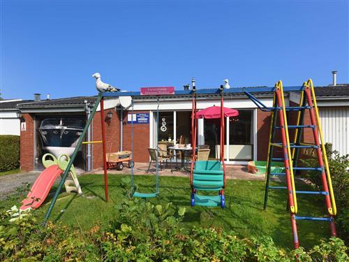 Holiday home - 5 persons -  - Lammertshörn - 26427 - Bensersiel
