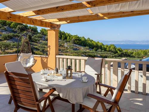 Holiday home - 4 persons -  - Bana Josipa Jelacica - Brac - Supetar - 21400 - Supetar