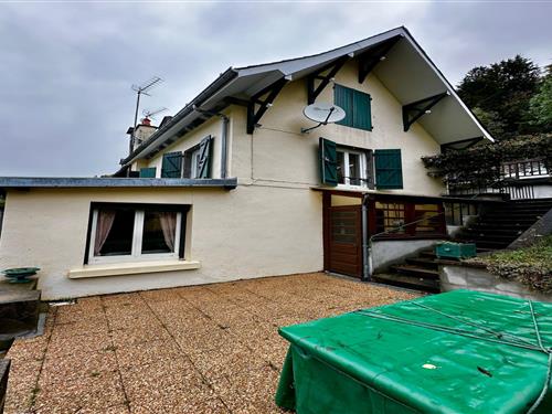 Holiday home - 10 persons -  - 63240 - Mont-Dore