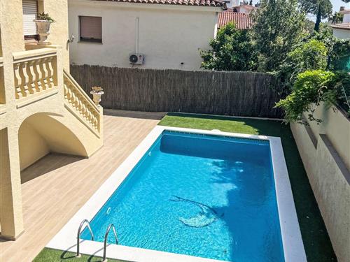 Feriehus - 10 personer -  - Pals - 17256