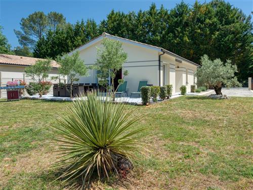 Holiday home - 4 persons -  - Lesparre - 33340