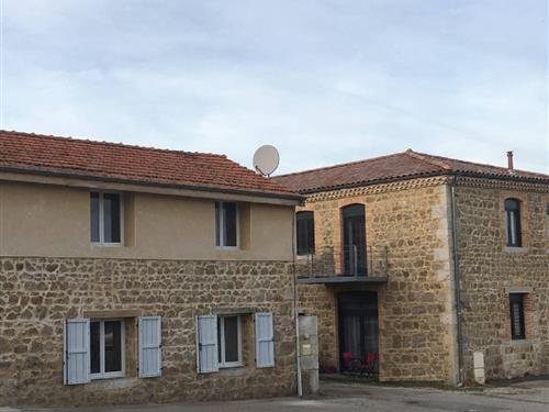 Holiday Home/Apartment - 10 persons -  - 22 place du Tissage - 42520 - Véranne