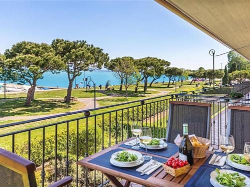 Holiday Home/Apartment - 4 persons -  - 25019 - Sirmione