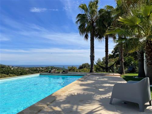 Holiday home - 10 persons -  - La Croix-Valmer - 83420