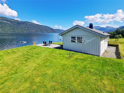 Sommerhus - 4 personer -  - Tistamvegen - Tistam - 6797 - Utvik