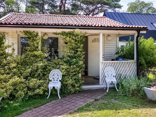 Holiday Home/Apartment - 4 persons -  - Ljungsätersvägen - Höllviken/Ljunghusen/Näset - 236 41 - Höllviken