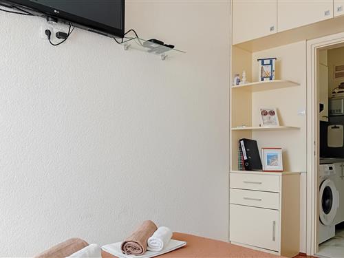 Holiday apartment - 2 persons -  - Fra Stjepana Vrlica - 21310 - Omis