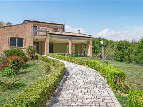 Feriehus - 8 personer -  - Via Covaruoli - 83030 - Torre Le Nocelle