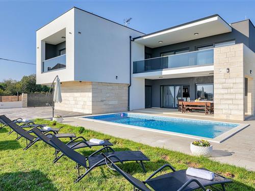 Holiday home - 10 persons -  - Donje Rastane - Biograd-Rastane - 23207 - Sveti Filip I Jakov