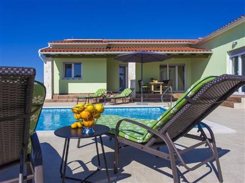 Holiday home - 6 persons -  - Bokordici - 52342