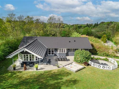 Sommerhus - 10 personer -  - Møllevangen - Jegum - 6840 - Oksbøl