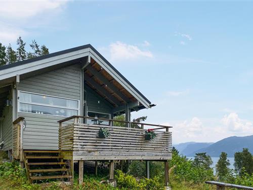 Holiday home - 4 persons -  - Fagernes 33 nr. - 6947 - Lavik