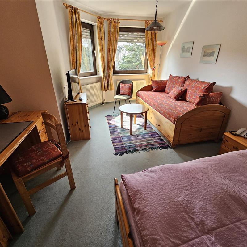 Værelse - 3 personer -  - Schwanenweg - 81827 - München