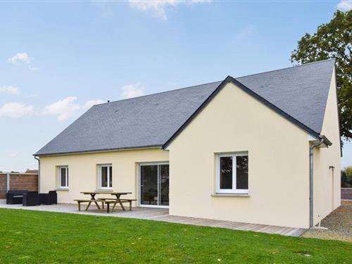 Holiday home - 6 persons -  - les grands genets - 50530 - Bacilly