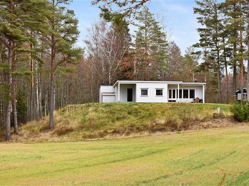 Holiday home - 4 persons -  - Donnemilens Stugområde - 57495 - Björköby