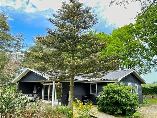 Sommerhus - 6 personer -  - Fyrreklinten - Mols - 8420 - Knebel