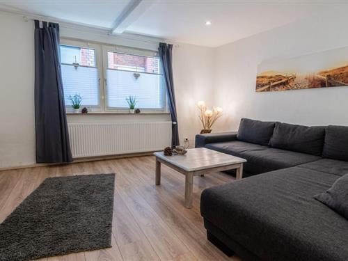 Holiday home - 4 persons -  - 56341 - Kamp-Bornhofen