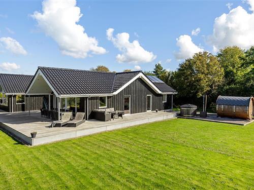 Sommerhus - 14 personer -  - Tranevej - Reersø - 4281 - Gørlev