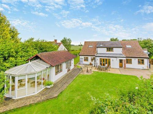 Sommerhus - 12 personer -  - CB21 4RP - West Wickham