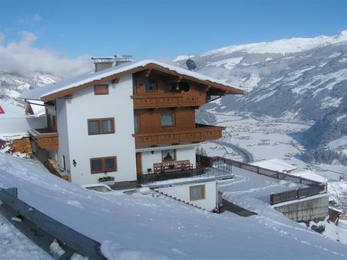 Holiday Home/Apartment - 8 persons -  - 6283 - Hippach Im Zillertal