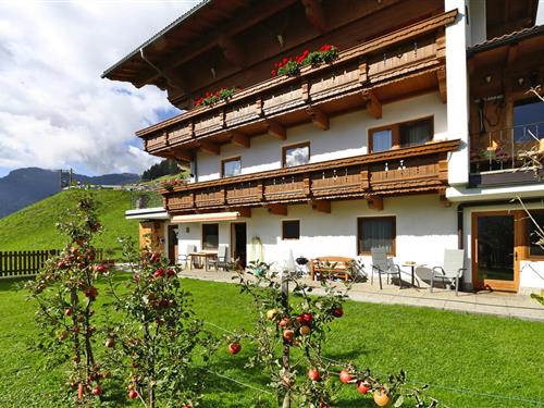 Holiday Home/Apartment - 8 persons -  - 6283 - Hippach Im Zillertal