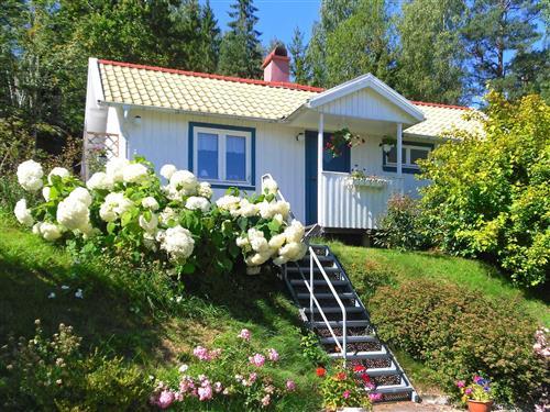 Holiday Home/Apartment - 3 persons -  - Brunnefjäll - Slussen - 47394 - Henån