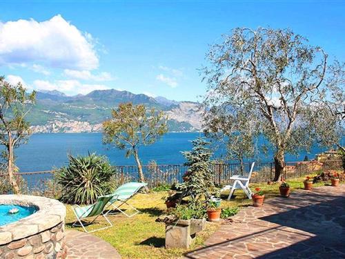Holiday Home/Apartment - 6 persons -  - pasola n - 37010 - Castelletto Di Brenzone