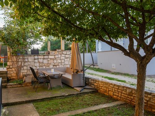 Holiday apartment - 4 persons -  - Bašanija - 52475 - Bašanija