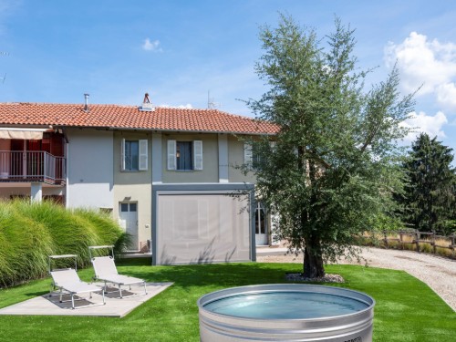 Holiday home - 4 persons -  - 14100 - Asti