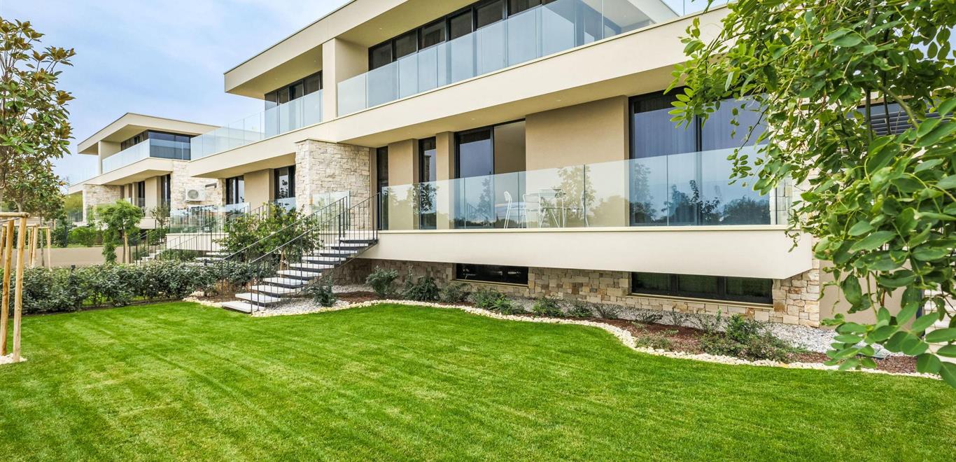 Emne nr.: 310-HR2205.110.1