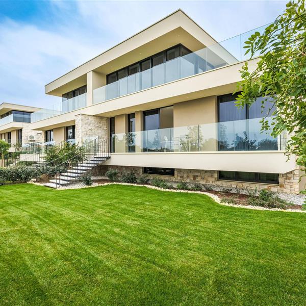 Emne nr.: 310-HR2205.110.1