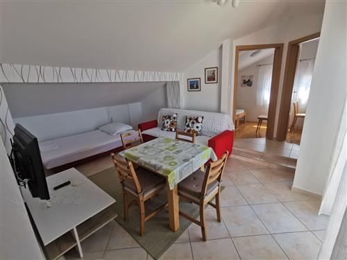 Holiday Home/Apartment - 5 persons -  - Novi Vinodolski - 51250 - Novi Vinodolski