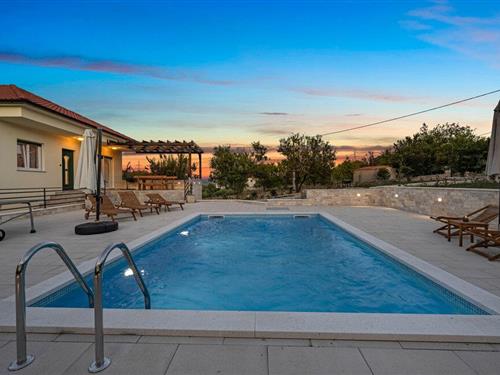 Sommerhus - 9 personer -  - Cesta Sibenik Perkovic - Sibenik - Danilo - 22205 - Danilo