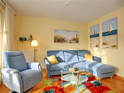 Holiday Home/Apartment - 4 persons -  - Ostseeallee - 18225 - Ostseebad Kühlungsborn