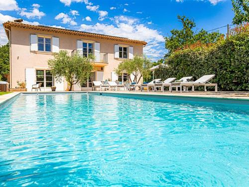 Holiday home - 8 persons -  - Chemin des Planasteaux - 06530 - Le Tignet