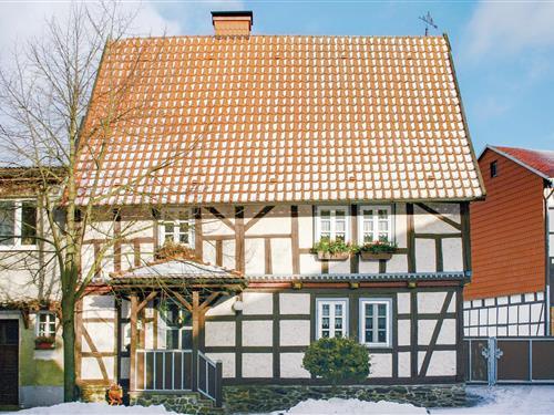 Holiday Home/Apartment - 5 persons -  - Markt - Dankerode - 06493 - Harzgerode/Dankerode