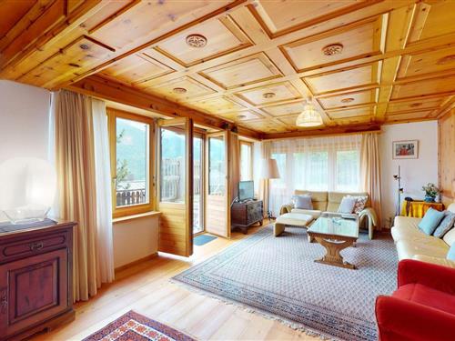 Holiday apartment - 9 persons -  - Frunts - 7524 - Zuoz