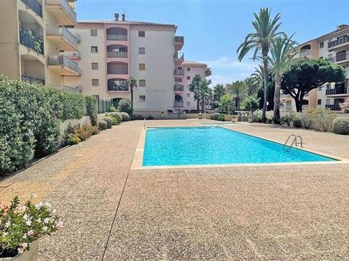 Holiday apartment - 3 persons -  - 83120 - Ste Maxime